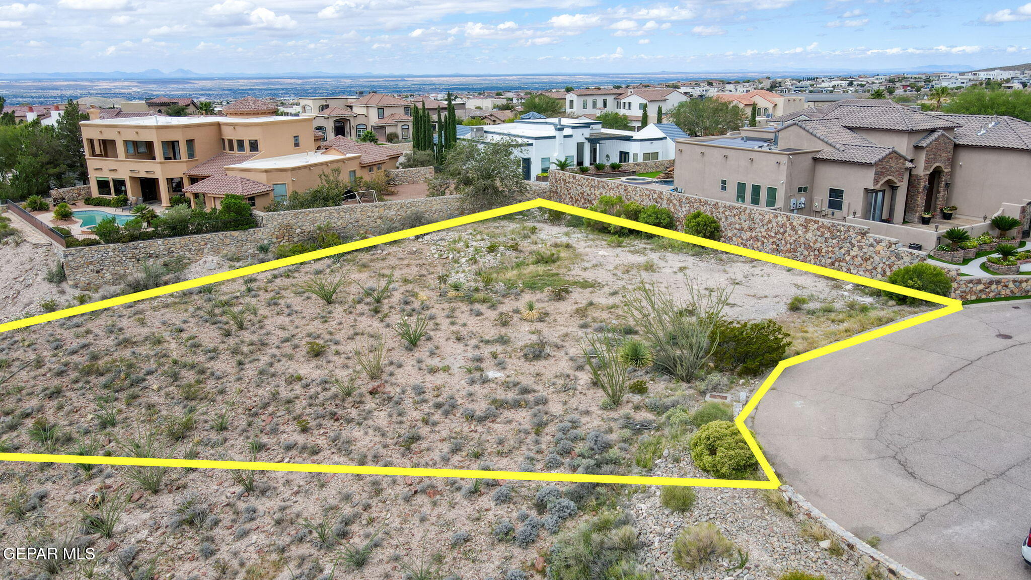 1401 Via Quijano Ln. Lane