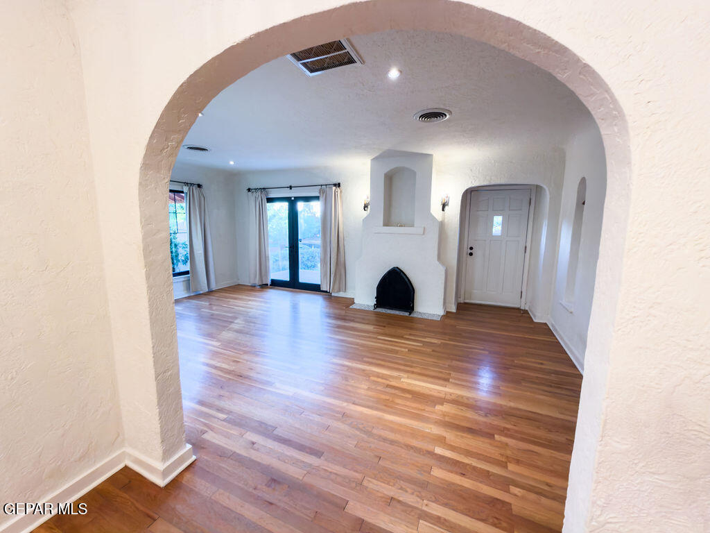 1004 PARK Road