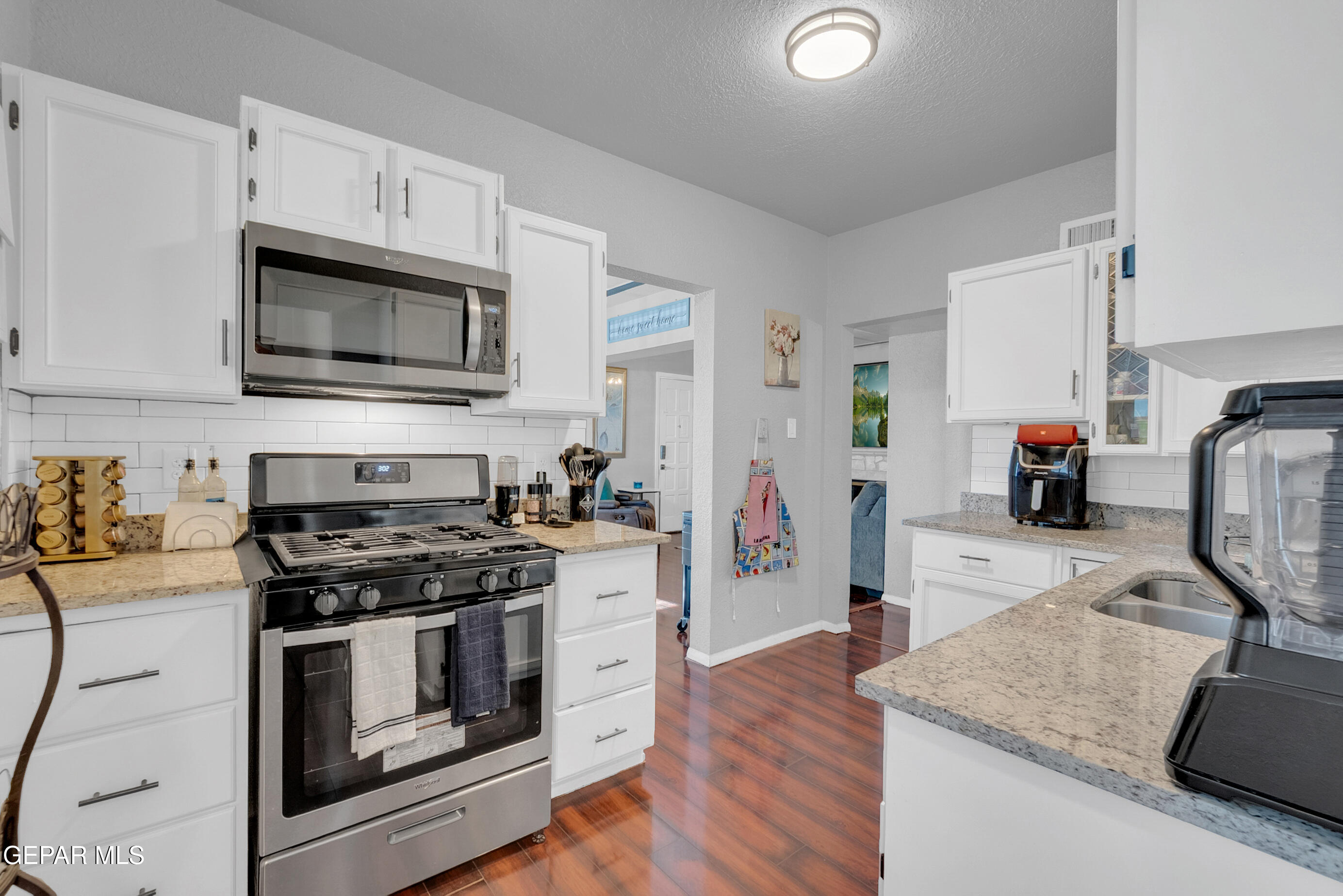 1012 MAPLE Street
