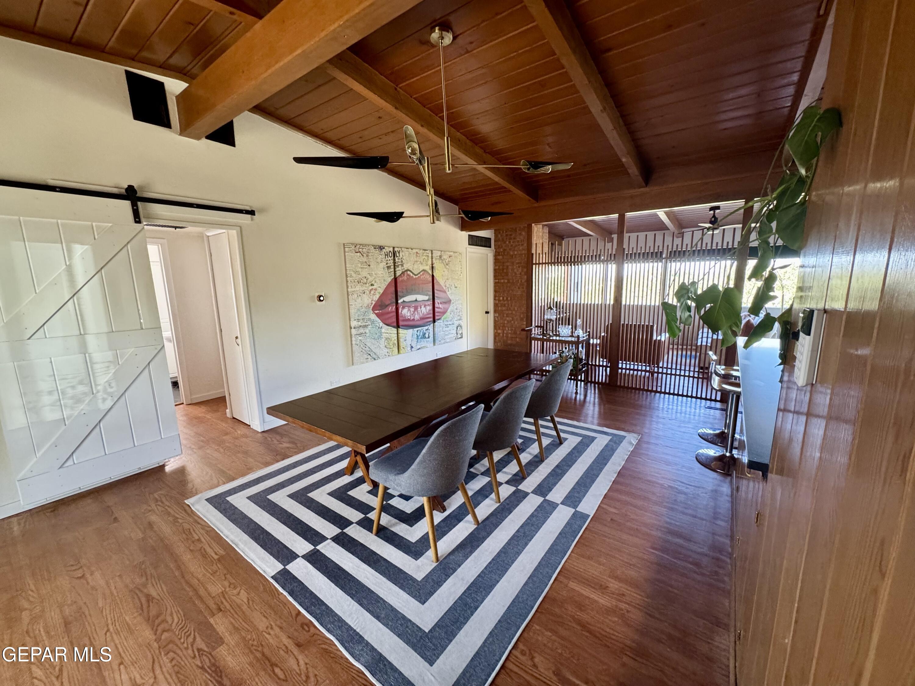 931 MESITA Drive