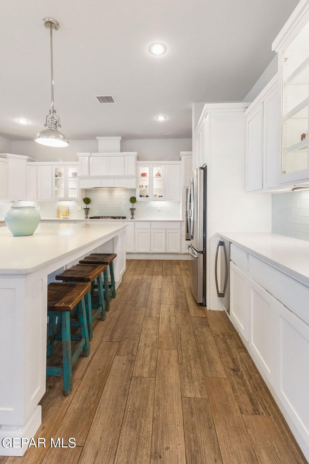 720 EMERALD VIEW Drive
