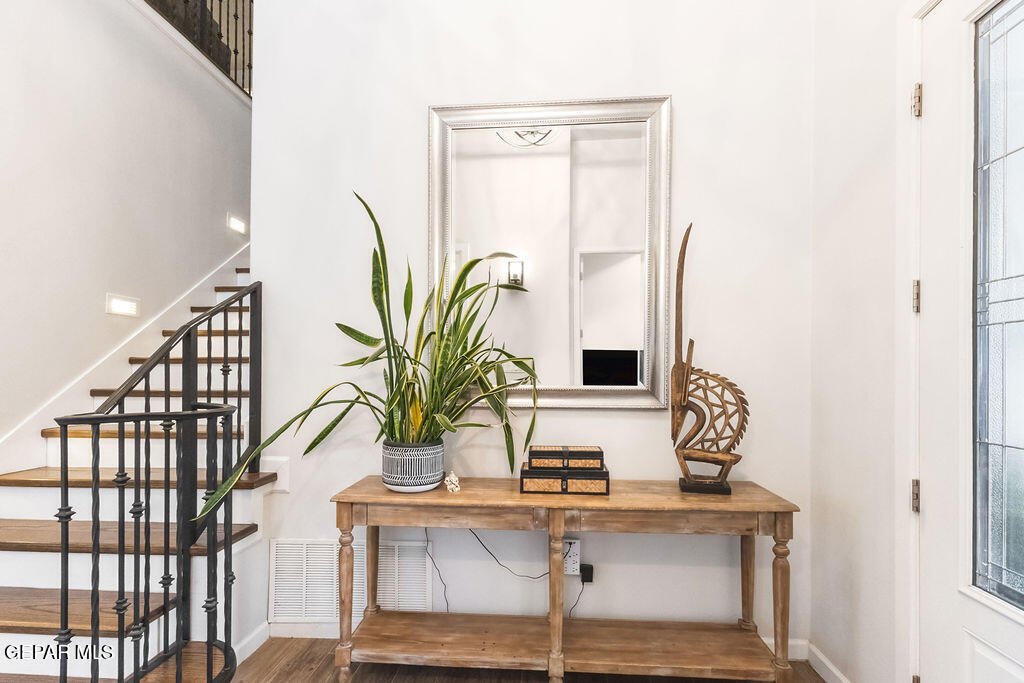720 EMERALD VIEW Drive