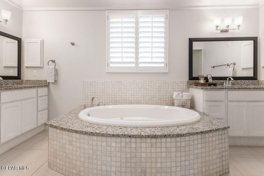 720 EMERALD VIEW Drive