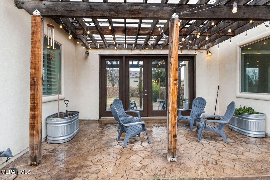 720 EMERALD VIEW Drive