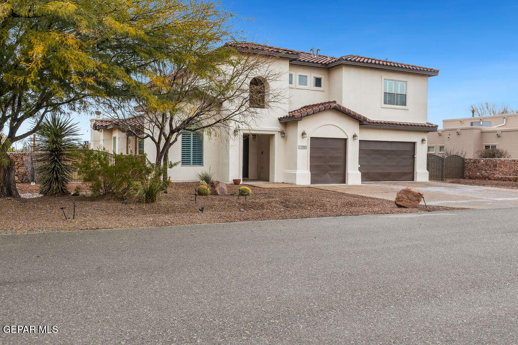 720 EMERALD VIEW Drive