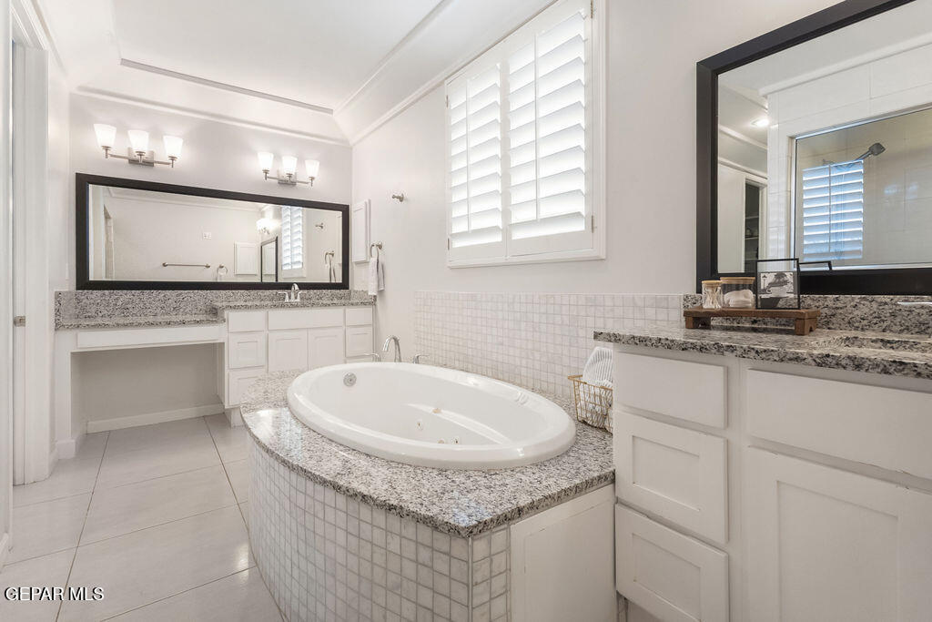 720 EMERALD VIEW Drive