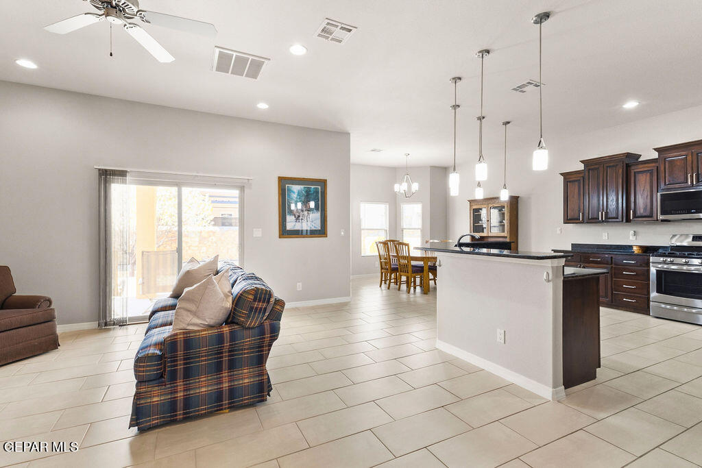 5721 Valley Oak Drive