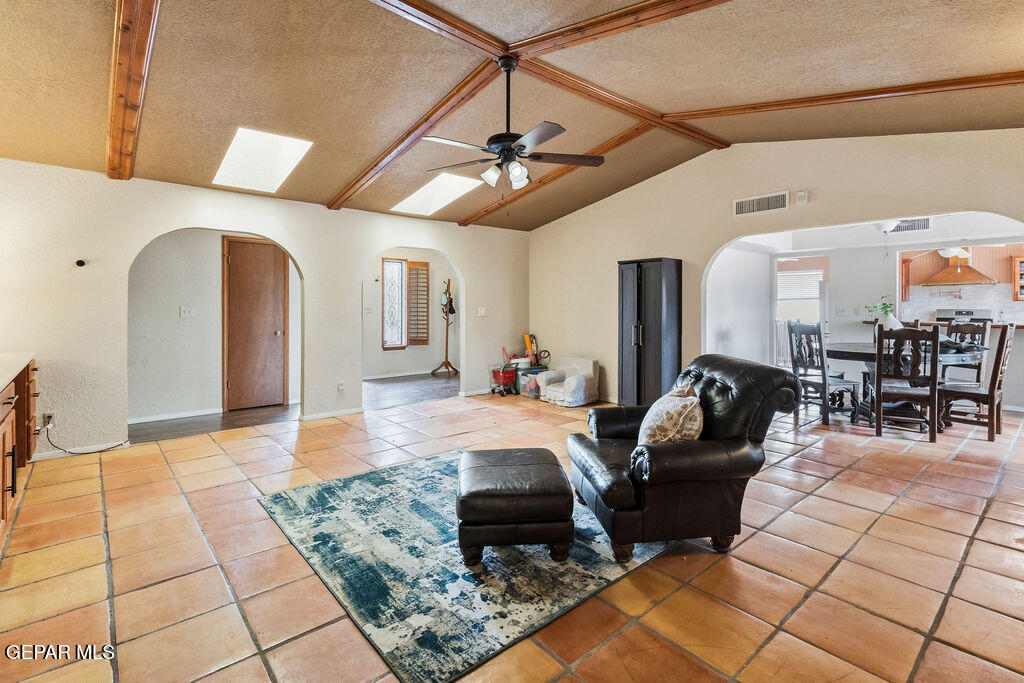 4953 VISTA GRANDE Circle