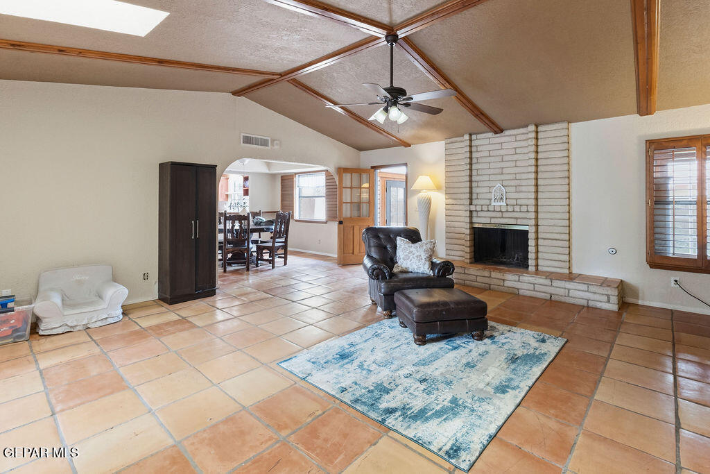 4953 VISTA GRANDE Circle