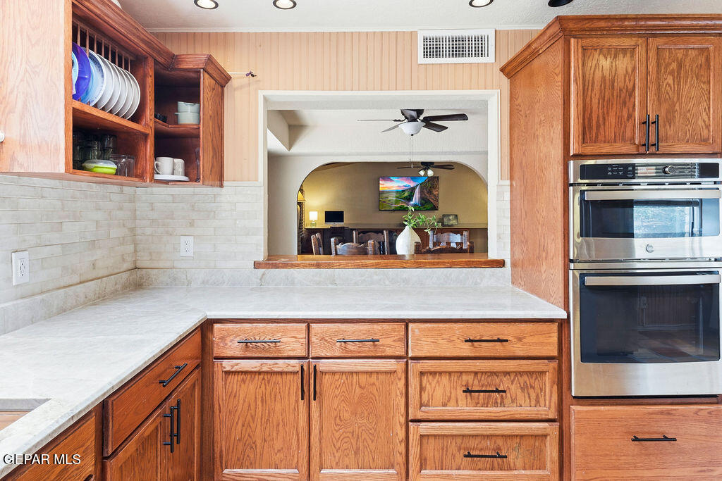 4953 VISTA GRANDE Circle