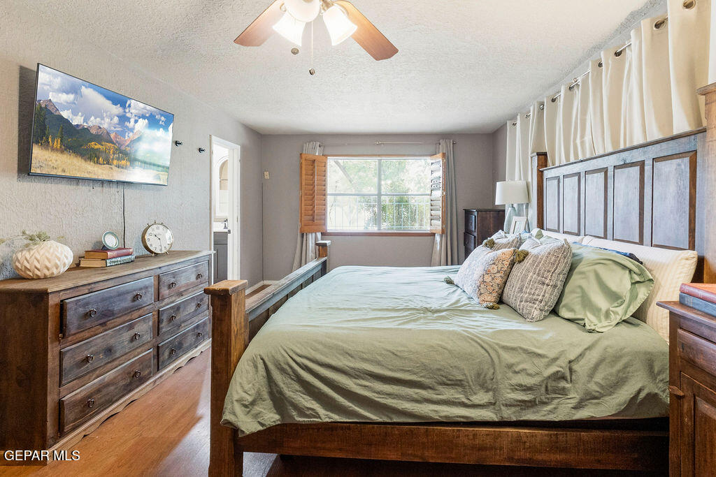 4953 VISTA GRANDE Circle