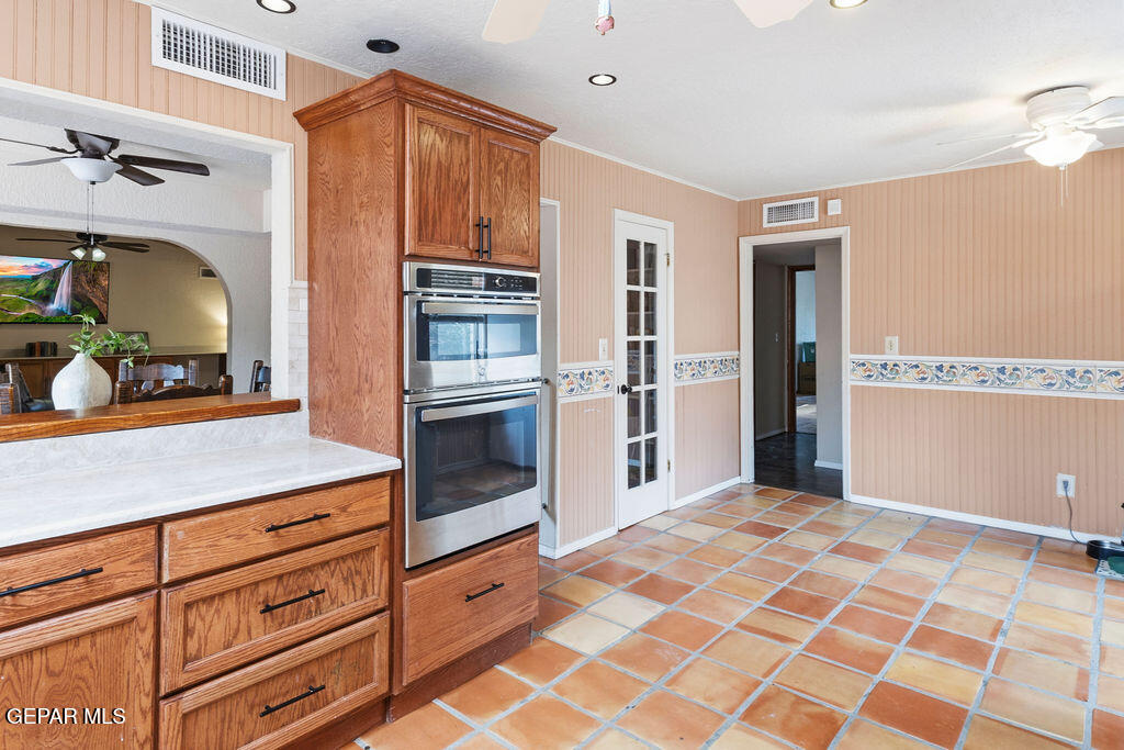 4953 VISTA GRANDE Circle