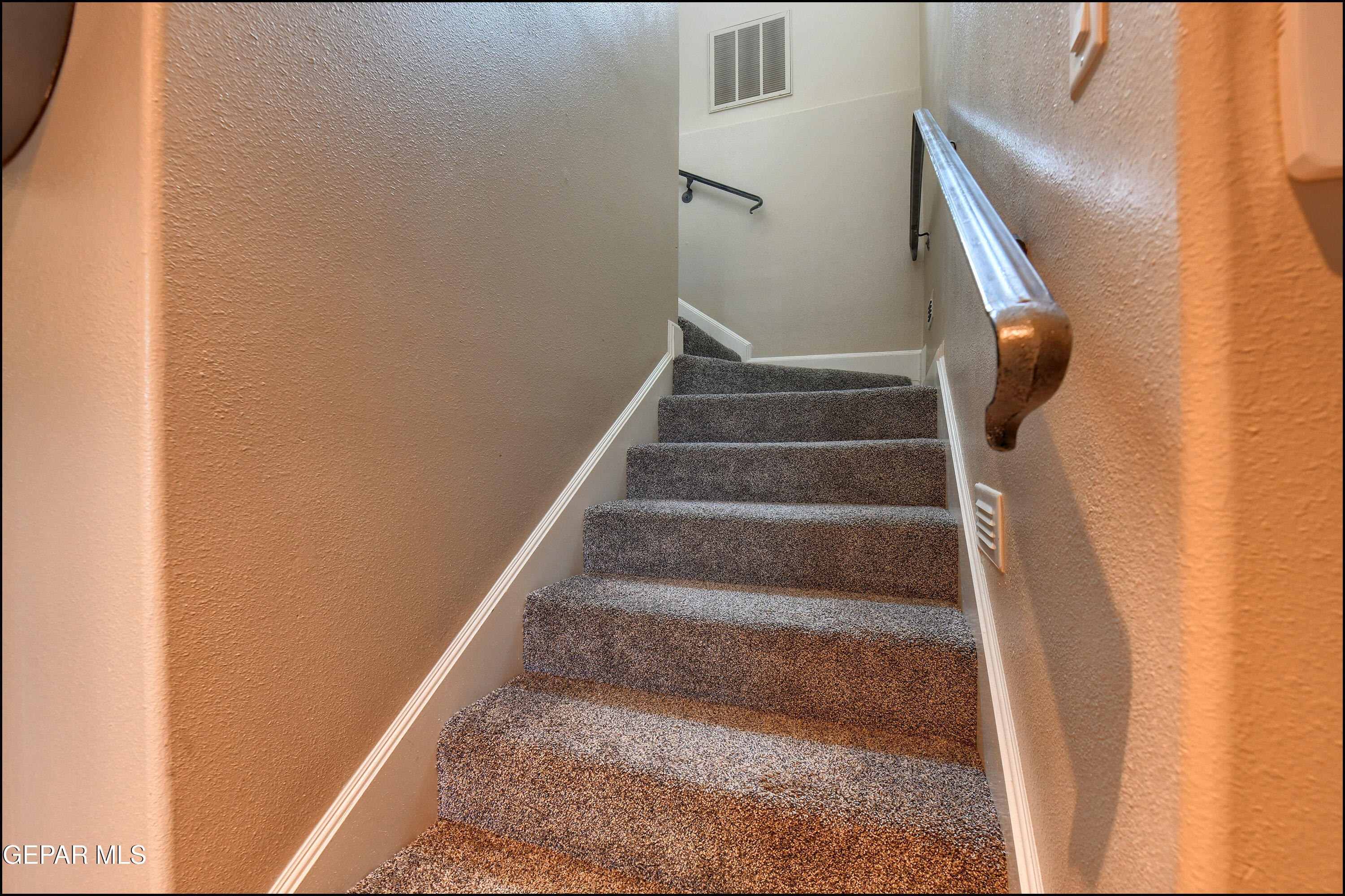 5533 WOODFIELD Drive