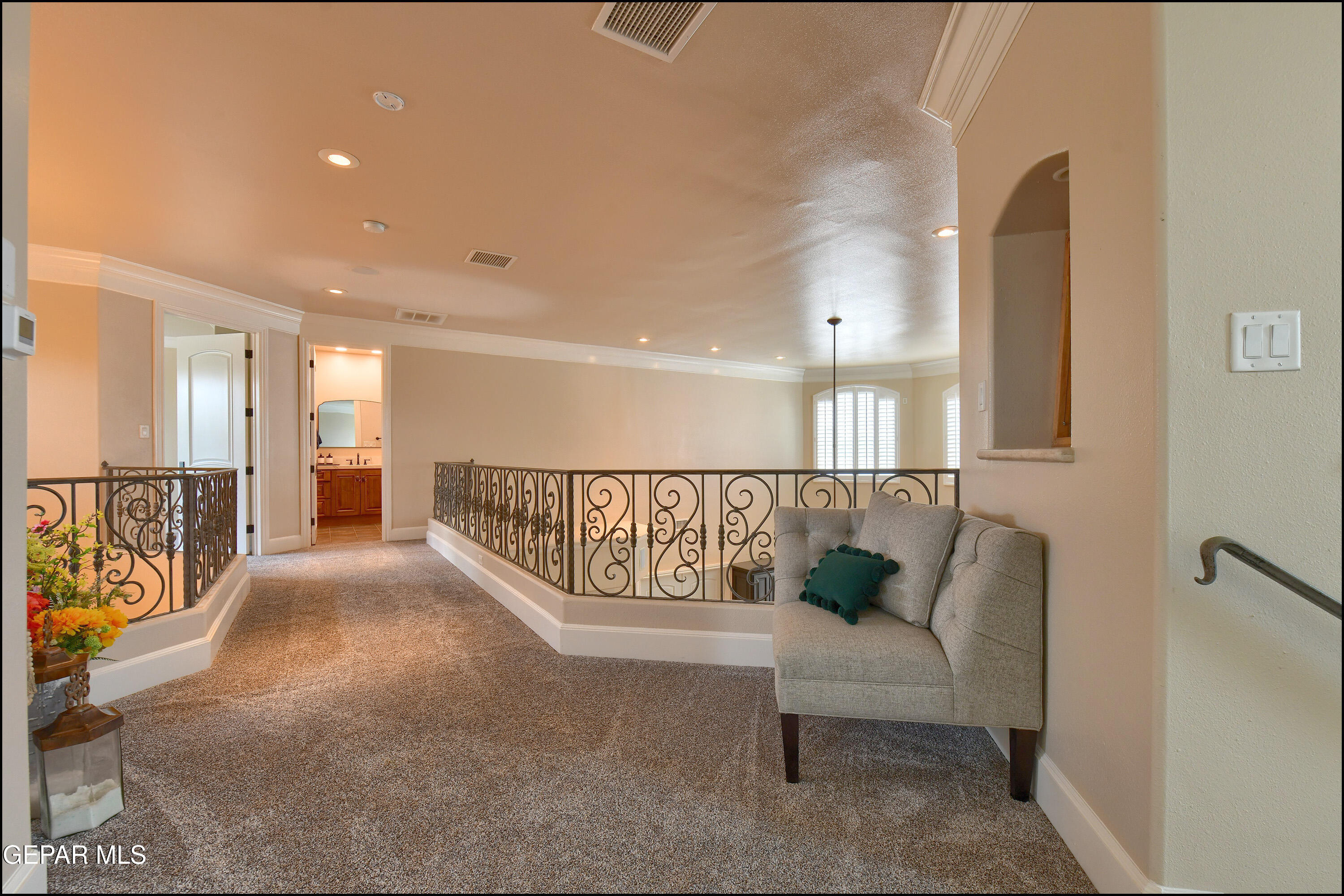 5533 WOODFIELD Drive