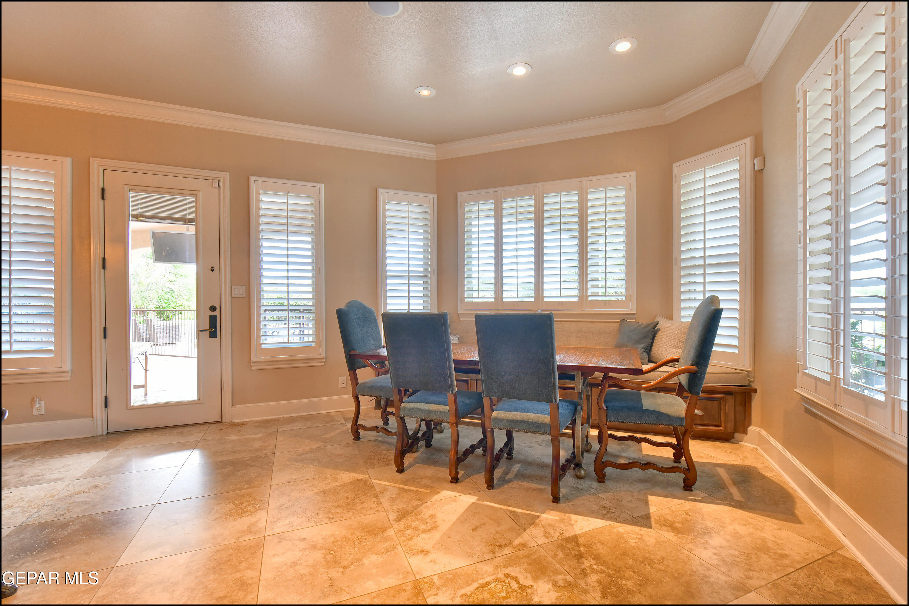 5533 WOODFIELD Drive