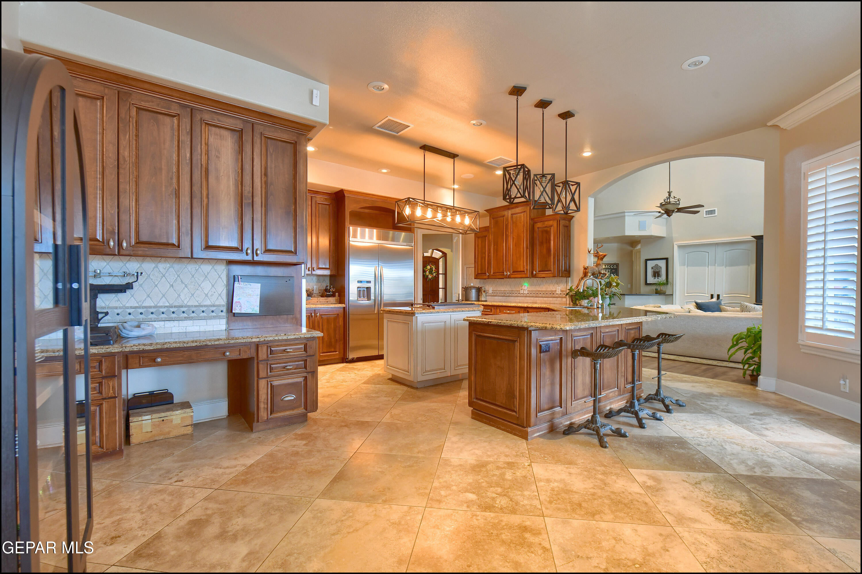 5533 WOODFIELD Drive