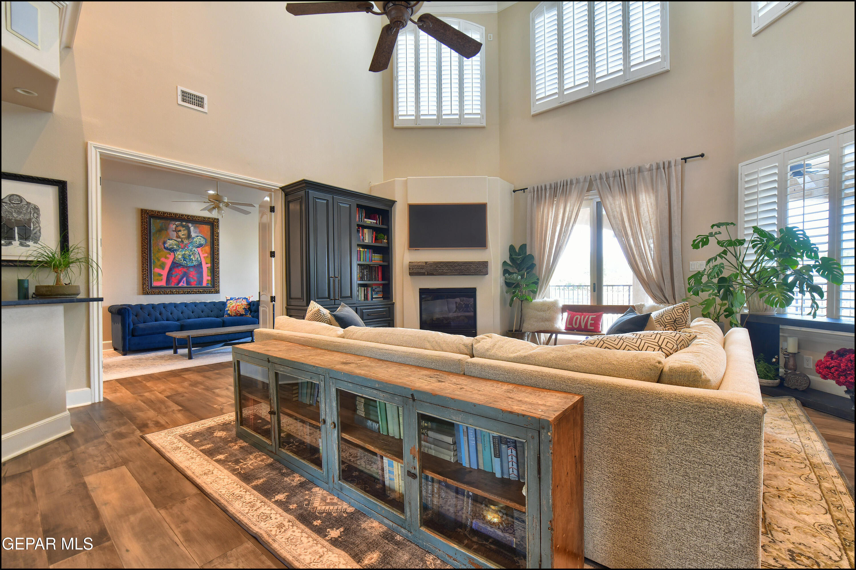 5533 WOODFIELD Drive