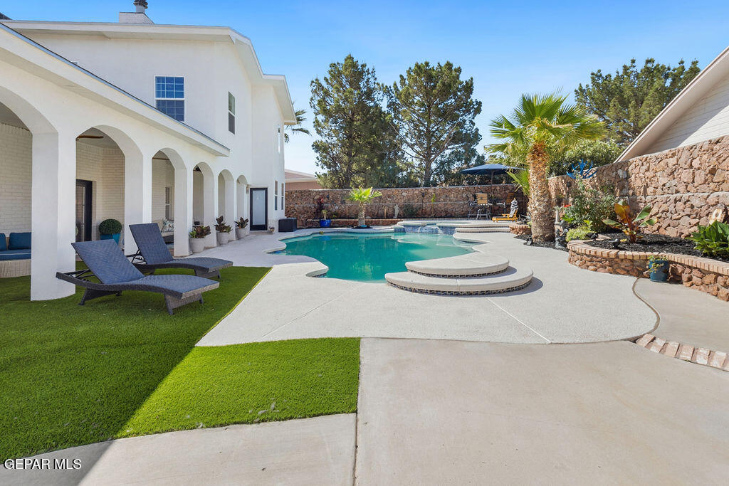 11720 PUEBLO CHICO Court