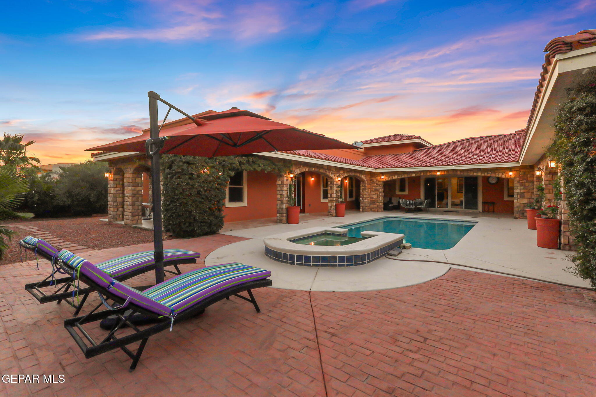 709 WOODFIELD Drive
