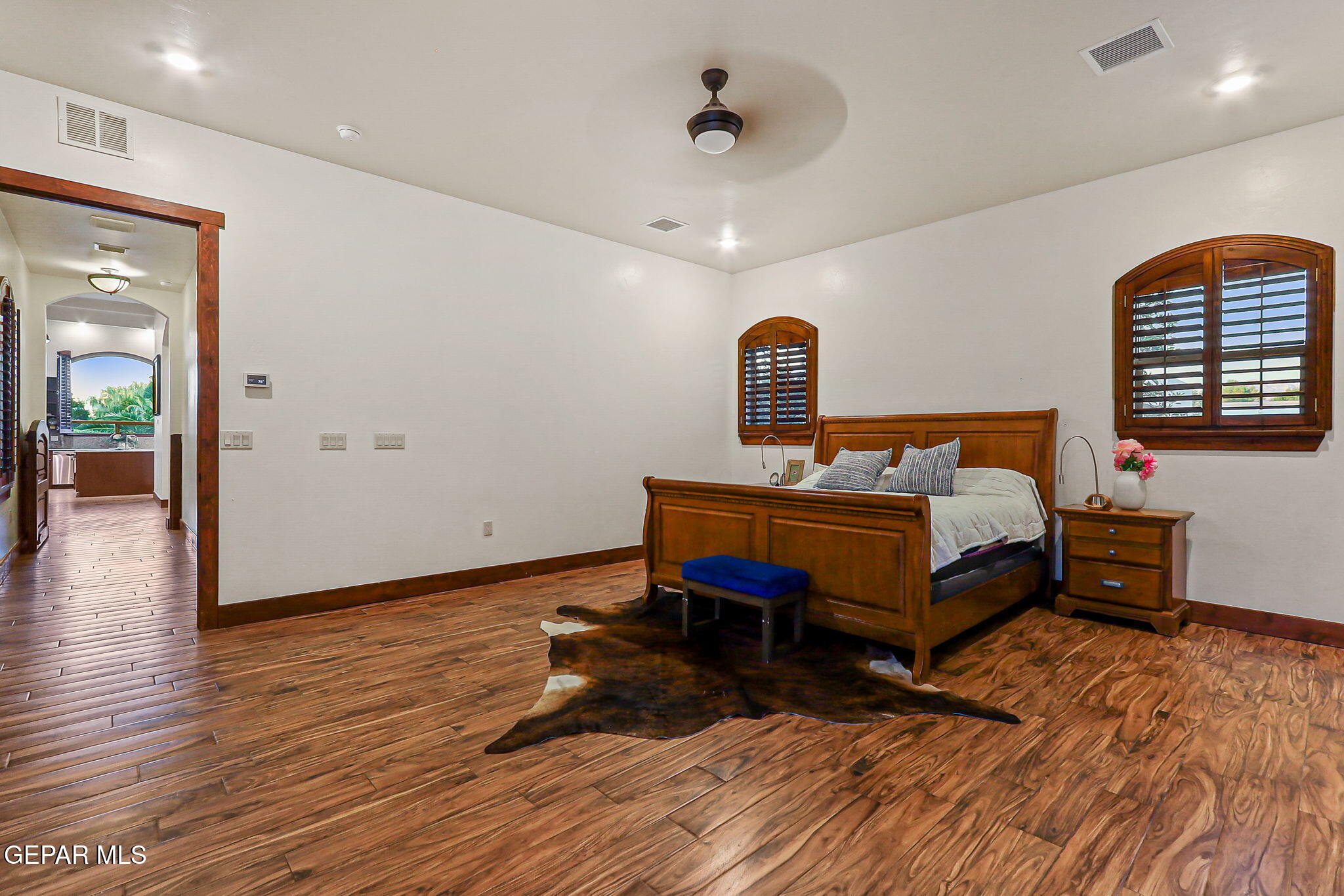 709 WOODFIELD Drive