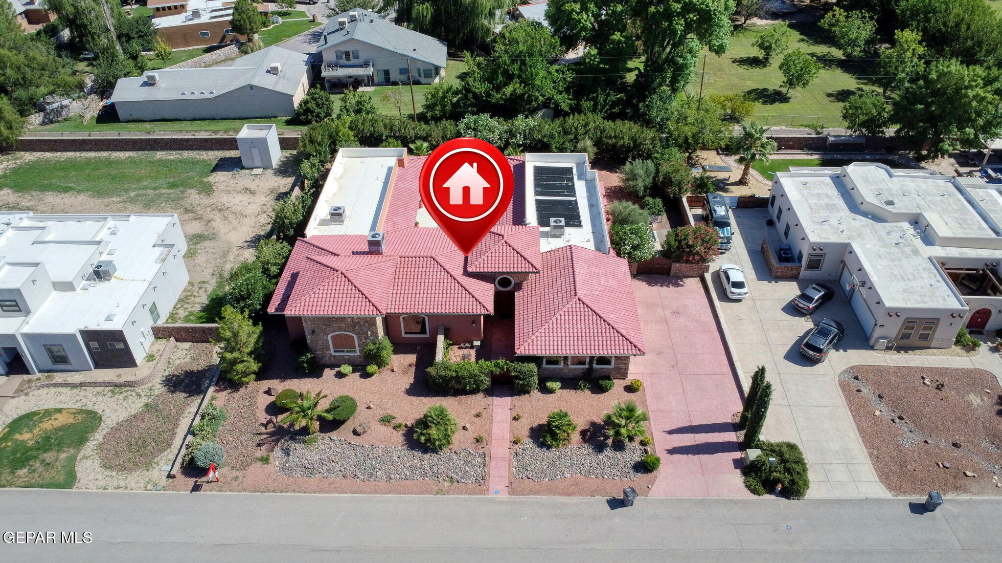 709 WOODFIELD Drive