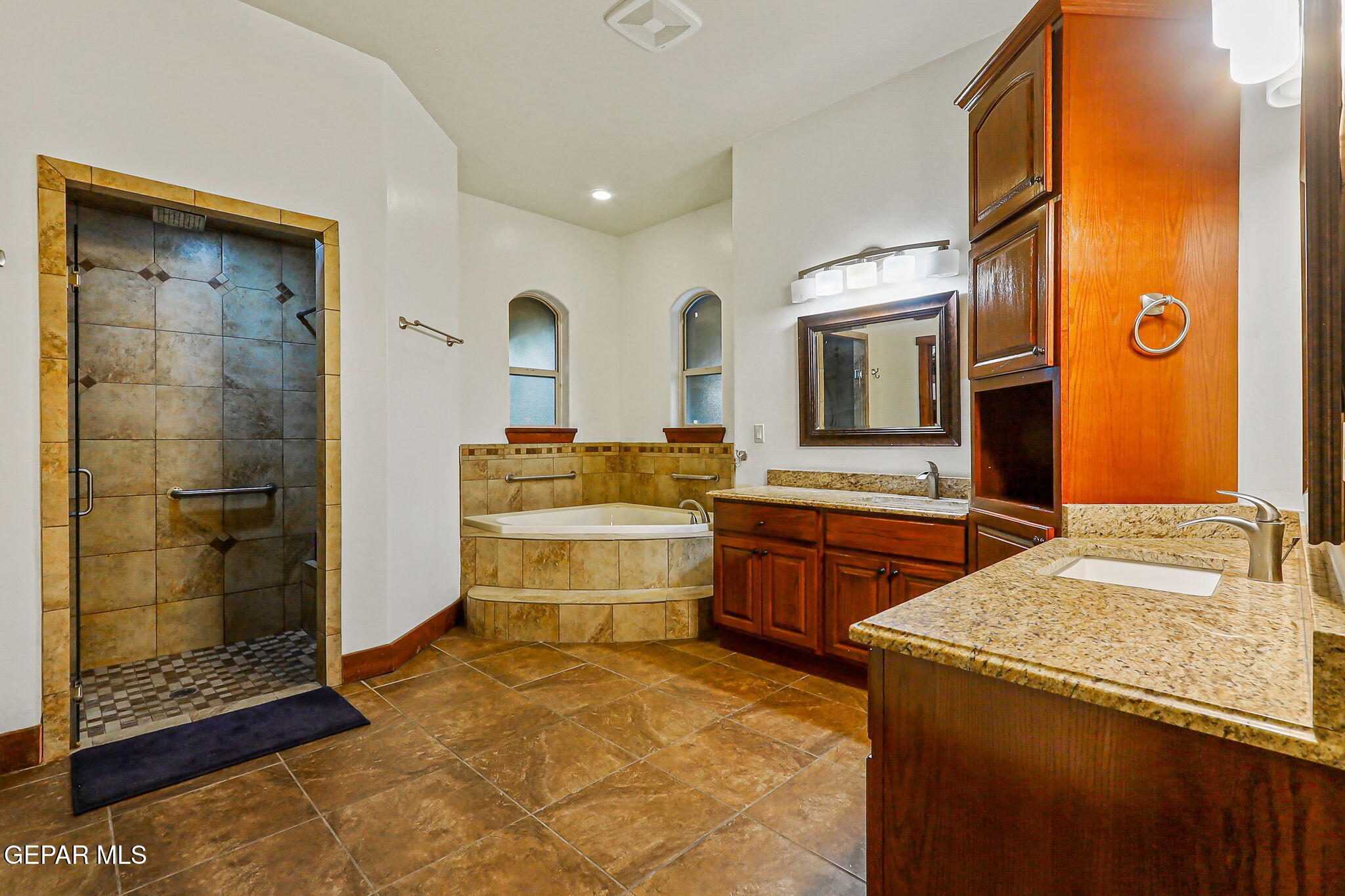 709 WOODFIELD Drive