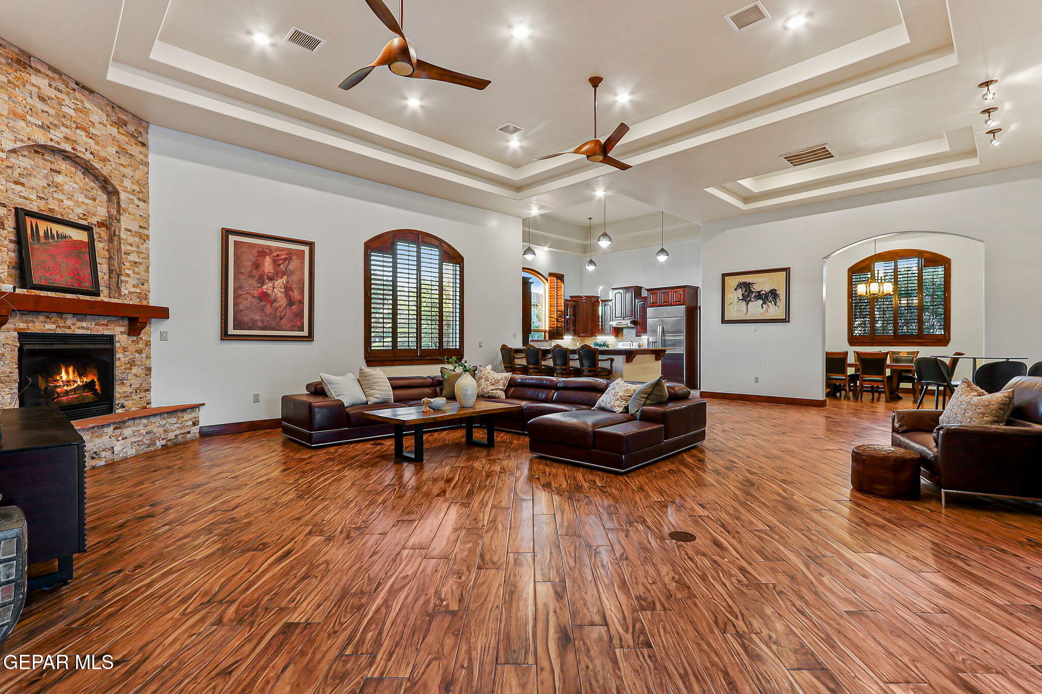 709 WOODFIELD Drive