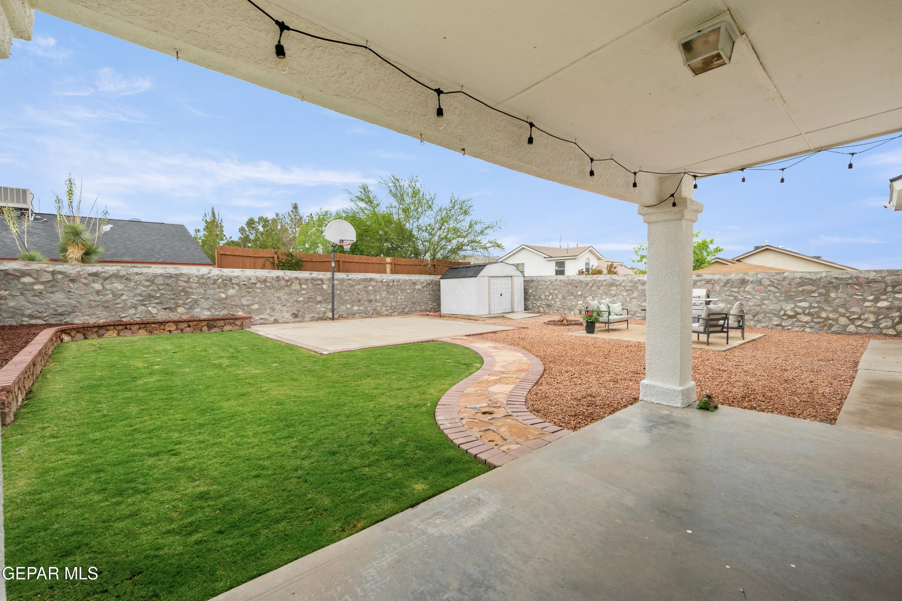 7050 BLACK RIDGE Drive