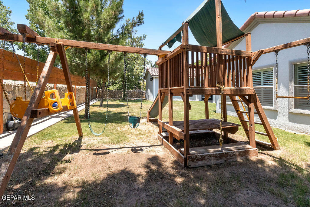 4455 SHADOW WILLOW Drive