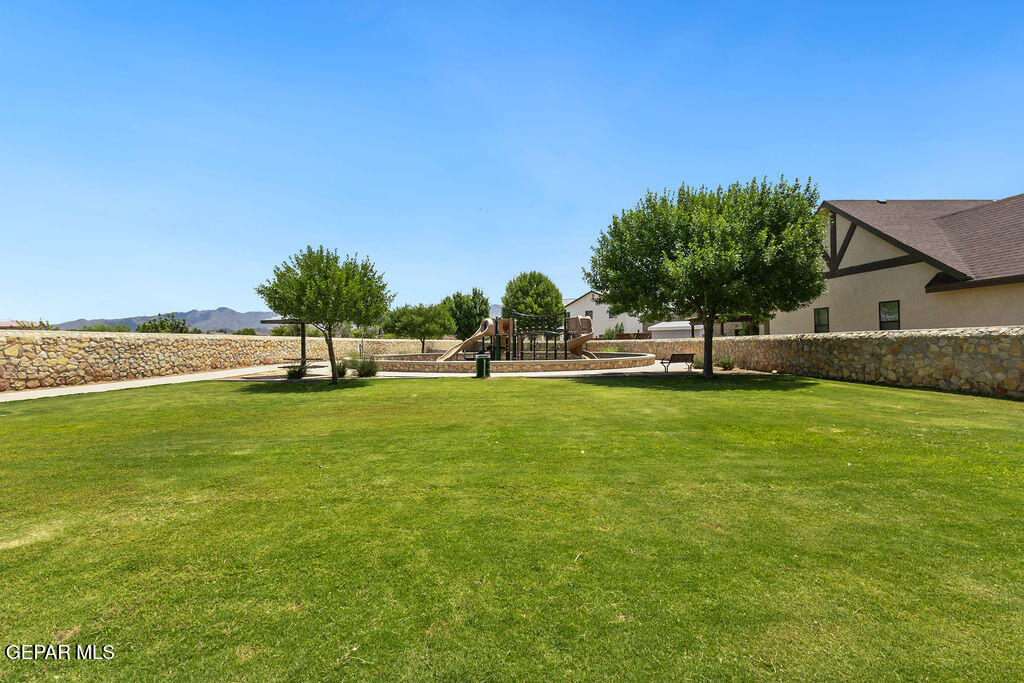 961 CROOKED RIVER Drive