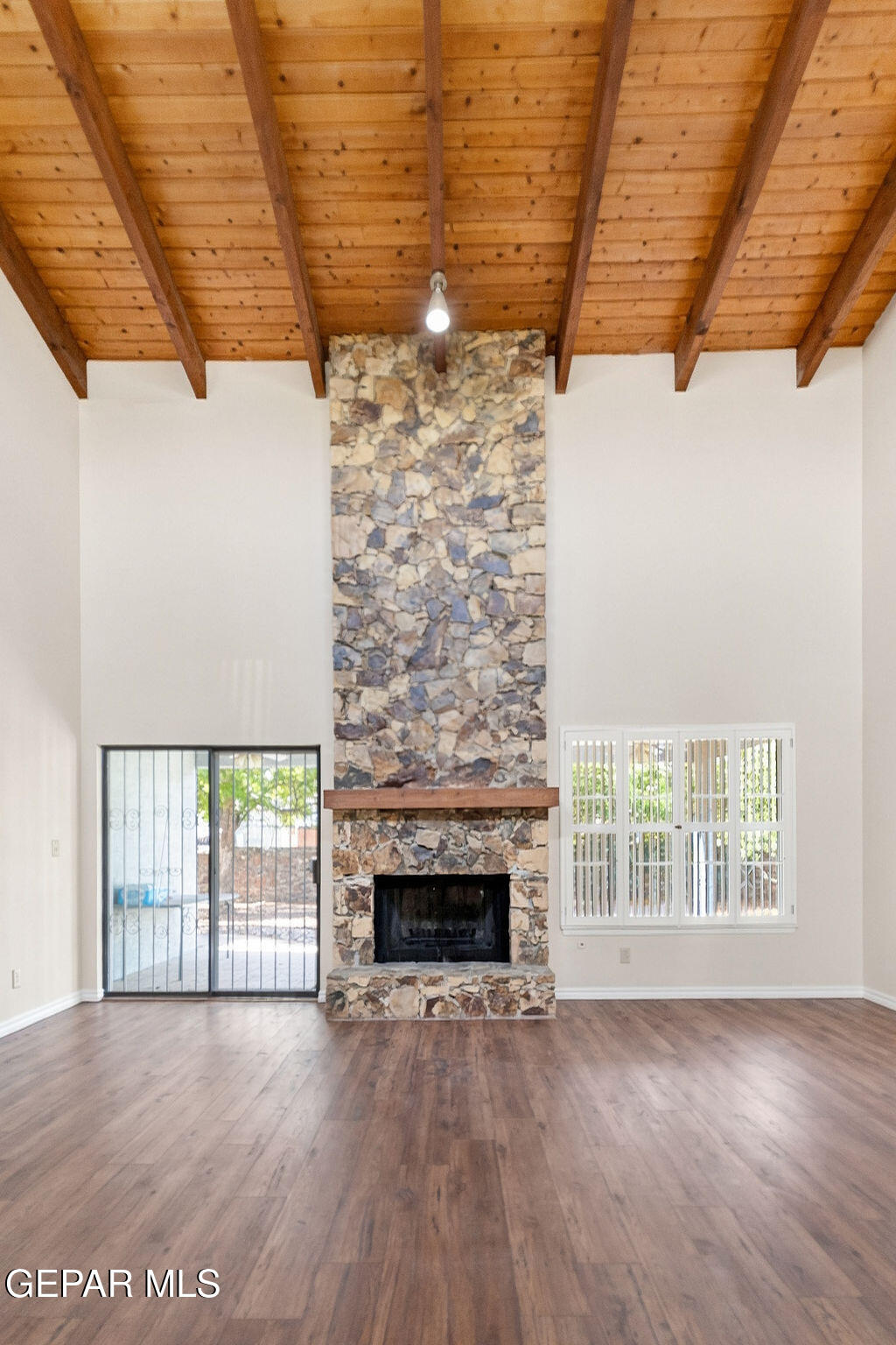 4956 VISTA GRANDE Circle