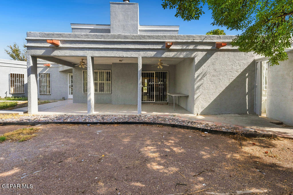 4956 VISTA GRANDE Circle