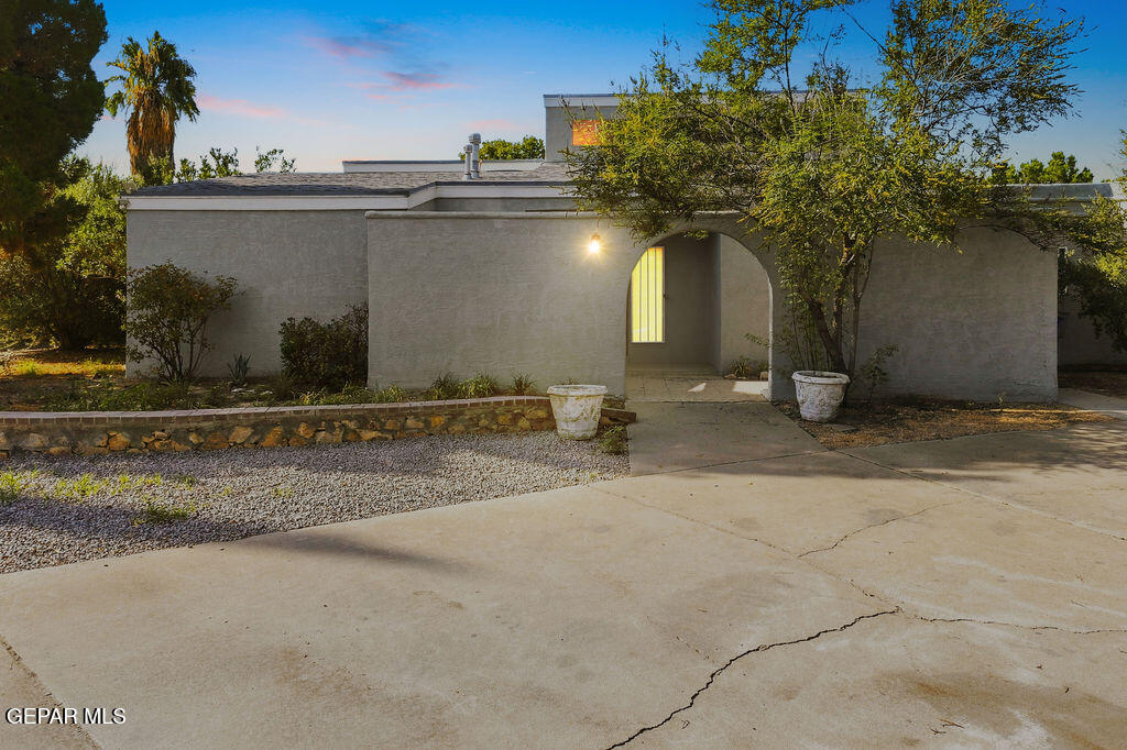 4956 VISTA GRANDE Circle