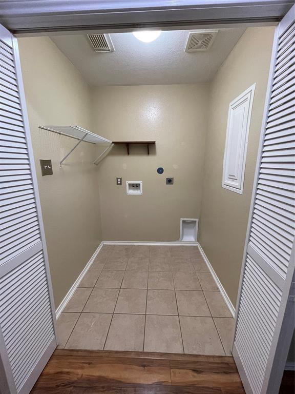 9106 Aurora Park Lane