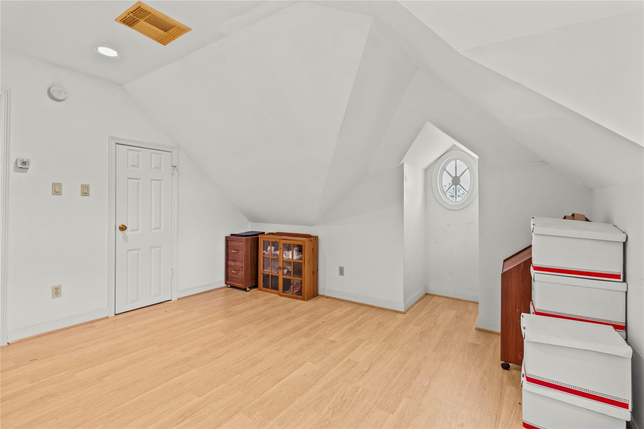 2515 N Macgregor Way