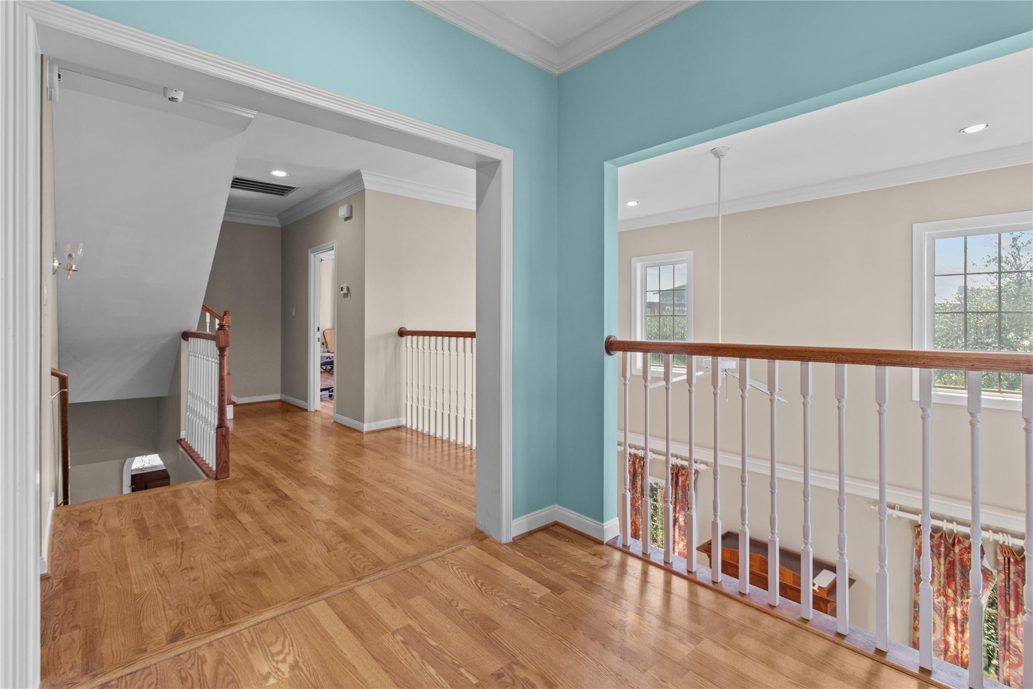 2515 N Macgregor Way