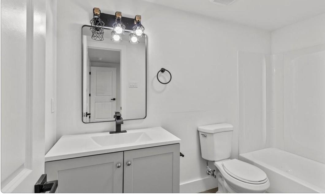 3312 Sealy Street Unit: AB