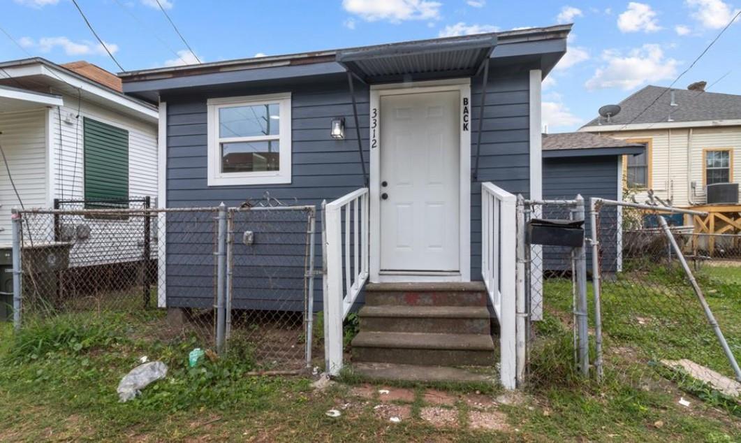 3312 Sealy Street Unit: AB