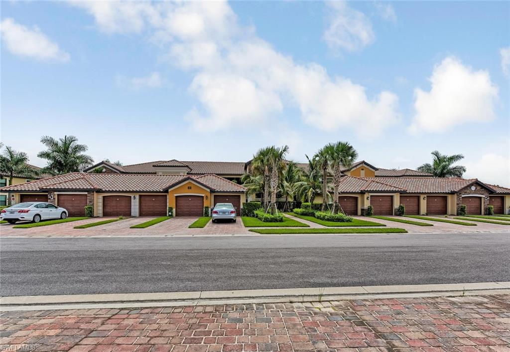 9518 Avellino WAY # 2323