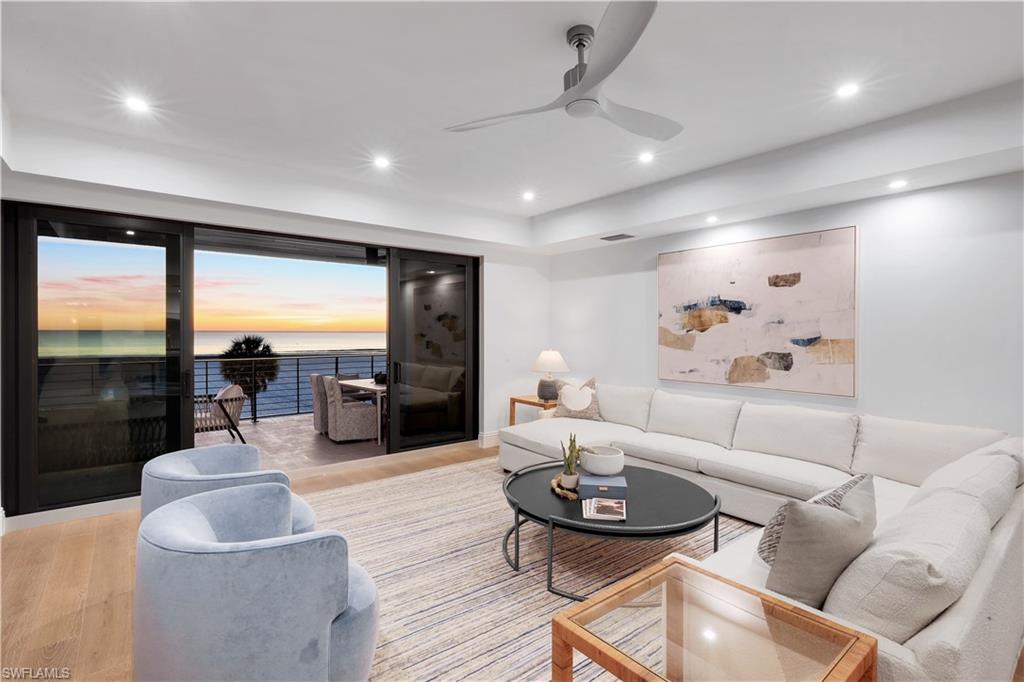 6230 Estero BLVD # 402