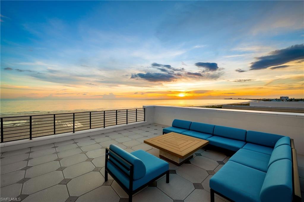 6230 Estero BLVD # 402