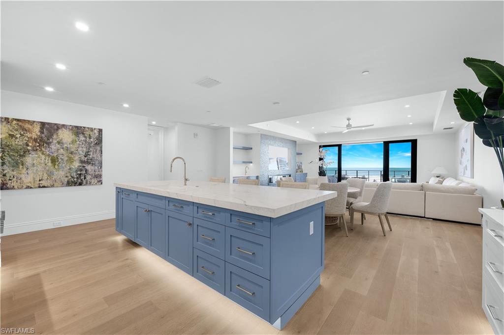 6230 Estero BLVD # 402