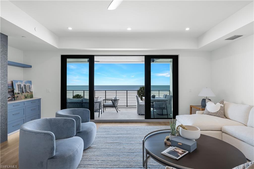 6230 Estero BLVD # 402