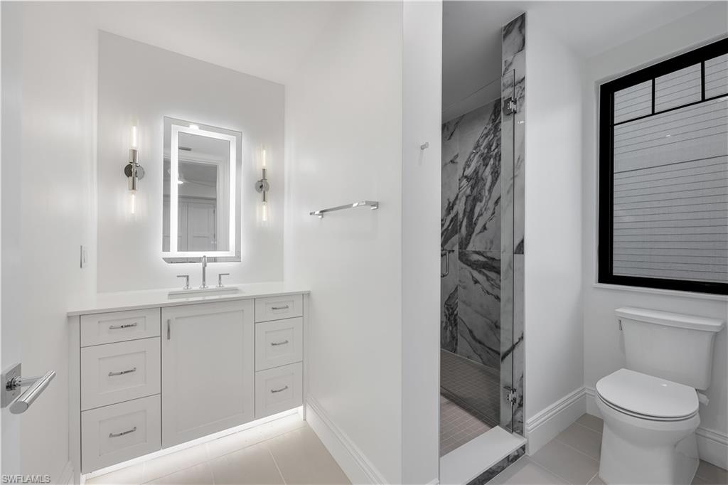 6230 Estero BLVD # 402