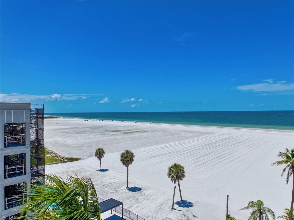6230 Estero BLVD # 402