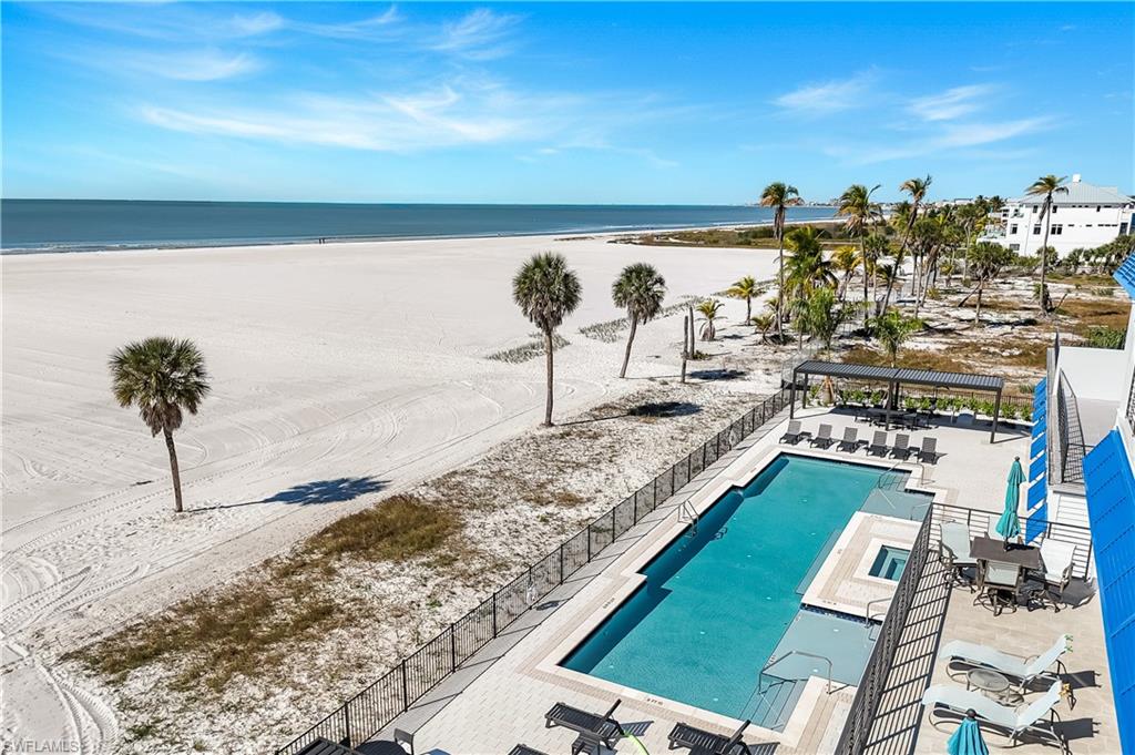 6230 Estero BLVD # 202