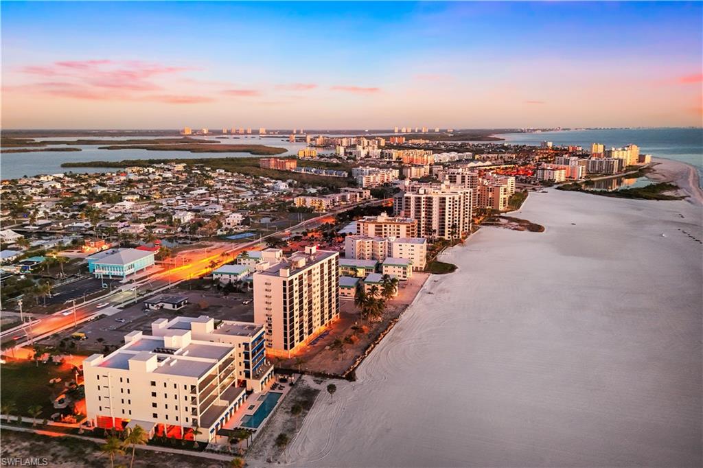 6230 Estero BLVD # 201