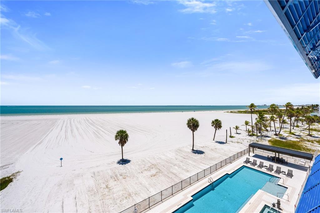 6230 Estero BLVD # 201