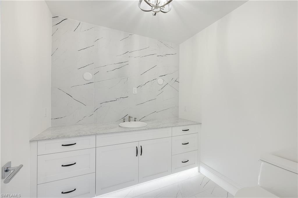 6230 Estero BLVD # 201