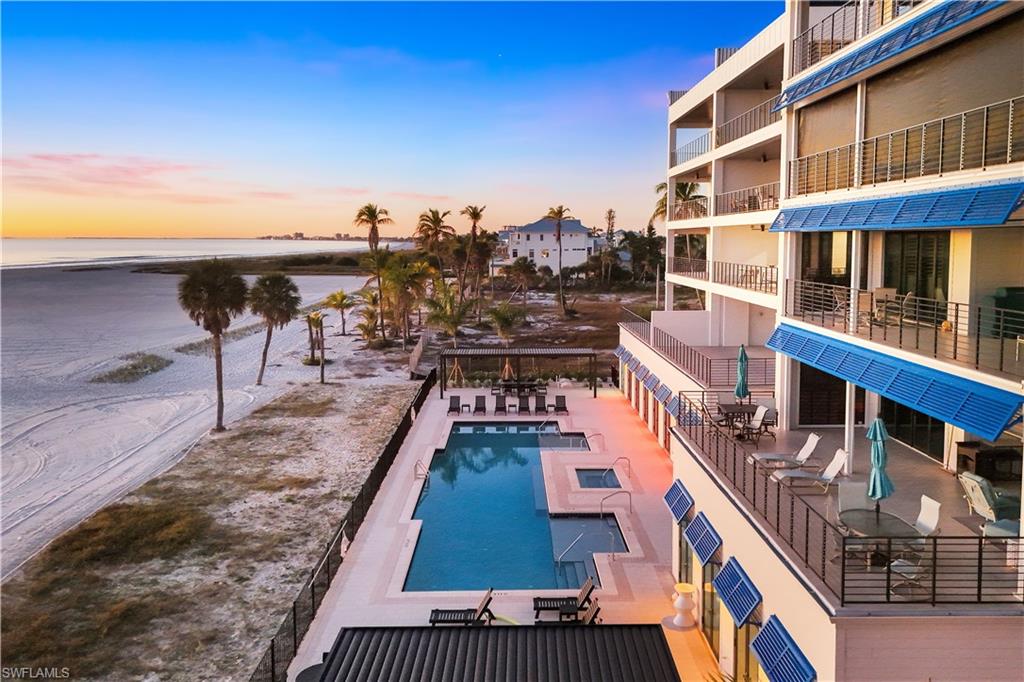 6230 Estero BLVD # 102